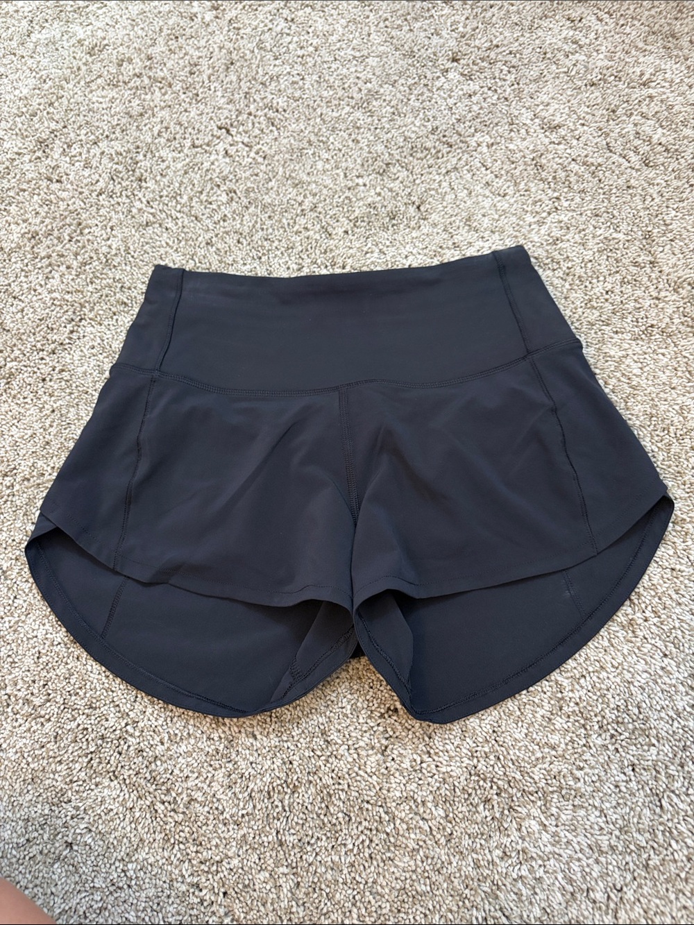 Lululemon Speed Up High Rise 2.5” Shorts